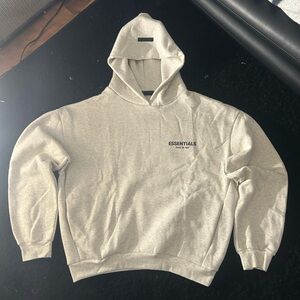 Fear of God Essentials Fleece Hoodie
Light Heather Gray